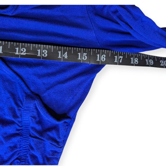 Cable & Gage Elegant Royal Blue Long Sleeve Knit V-Neck Top Size Small - Picture 12 of 14